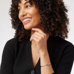 The Met Store Bracelets*Herakles Knot Hinged Bangle